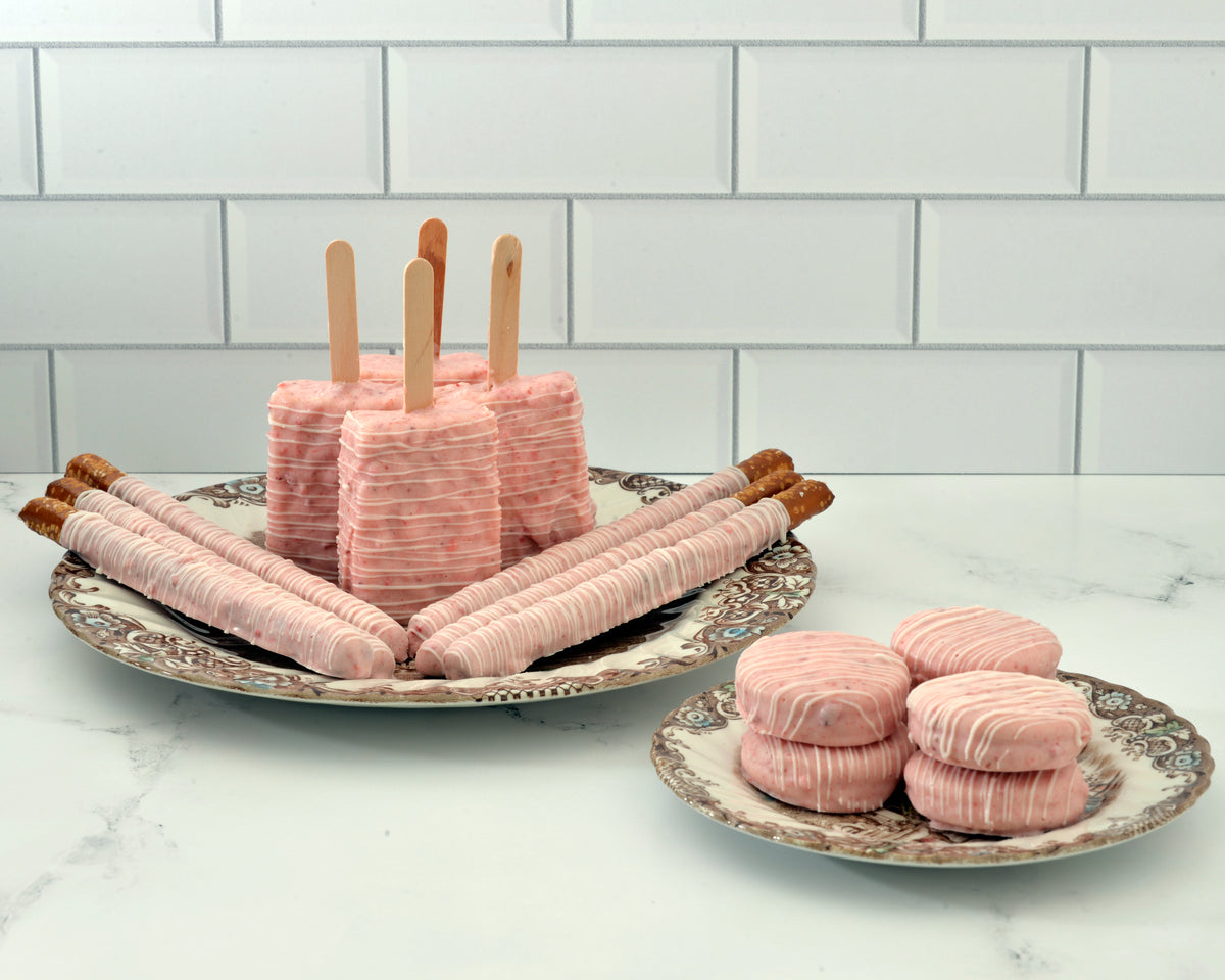 Custom dipped treats in party colors from White House Food